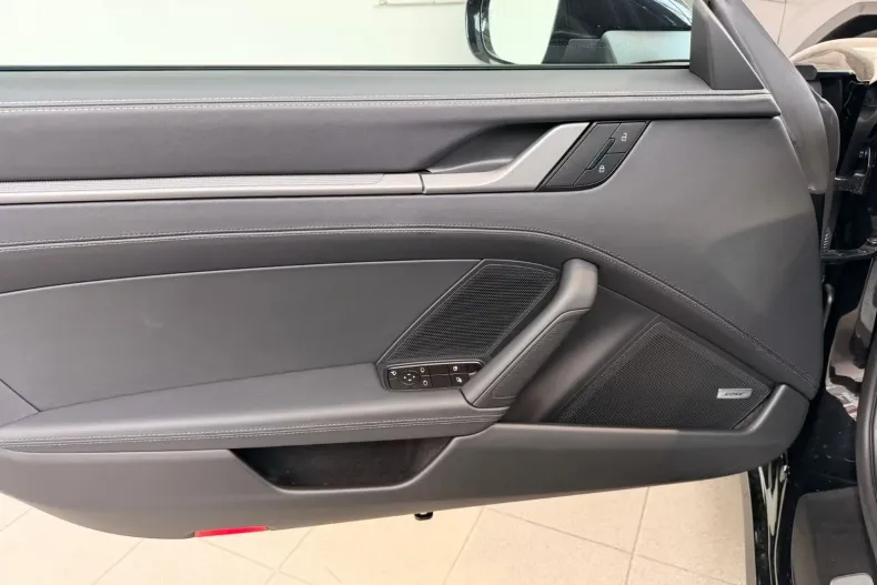 Porsche 911 din 2026 cu 1 km - oferta POR219665 - foto 8