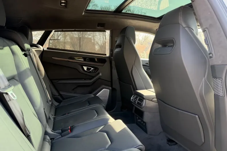 Lamborghini Urus din 2026 cu 1 km - oferta LAM219666 - foto 13