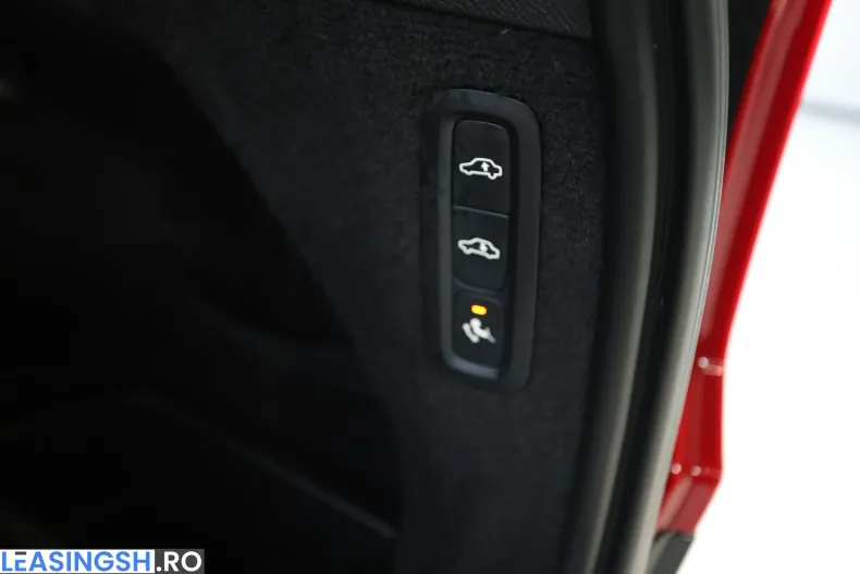 Volvo XC90 din 2021 cu 159.000 km - oferta VOL219669 - foto 39