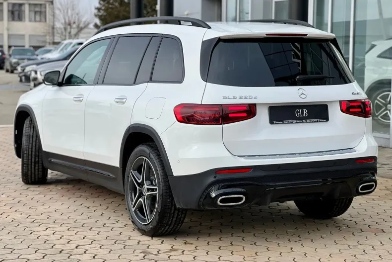 Mercedes-Benz GLB (Clasa GLB) din 2025 cu 15 km - oferta MER219681 - foto 3