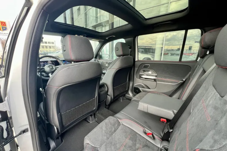 Mercedes-Benz GLB (Clasa GLB) din 2025 cu 15 km - oferta MER219681 - foto 14