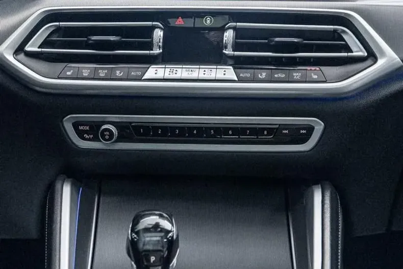 BMW X6 (Seria X) din 2021 cu 150.000 km - oferta BMW219684 - foto 4