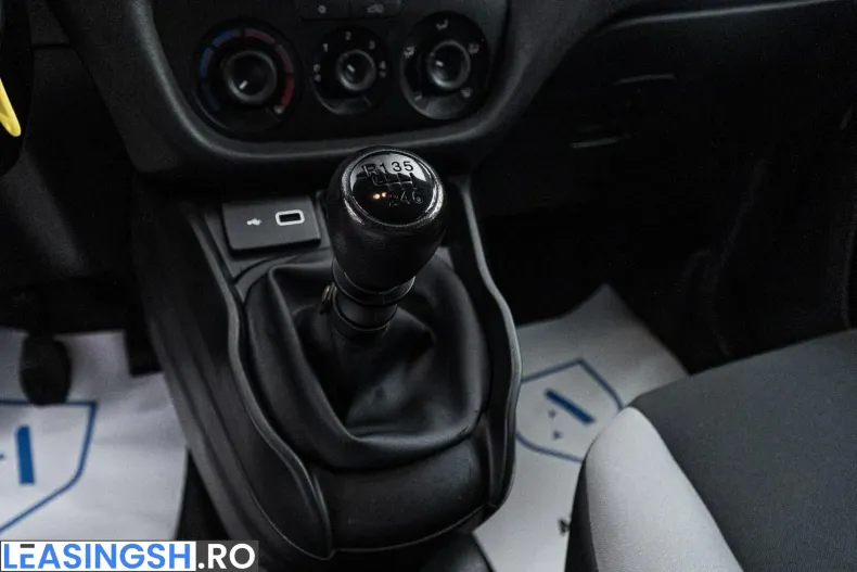 Fiat Doblo din 2023 cu 120.000 km - oferta FIA219688 - foto 29