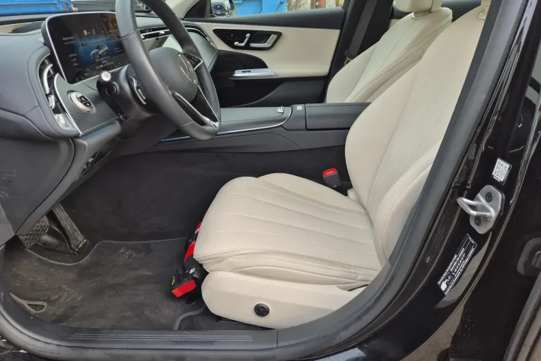 Mercedes-Benz E (Clasa E) din 2024 cu 13.950 km - oferta MER219708 - foto 10