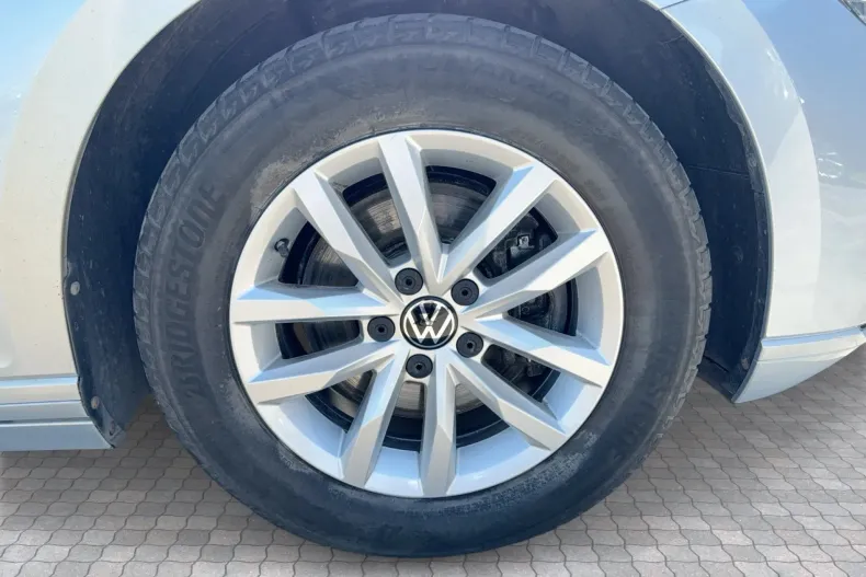 Volkswagen Passat din 2023 cu 125.720 km - oferta VOL219714 - foto 7