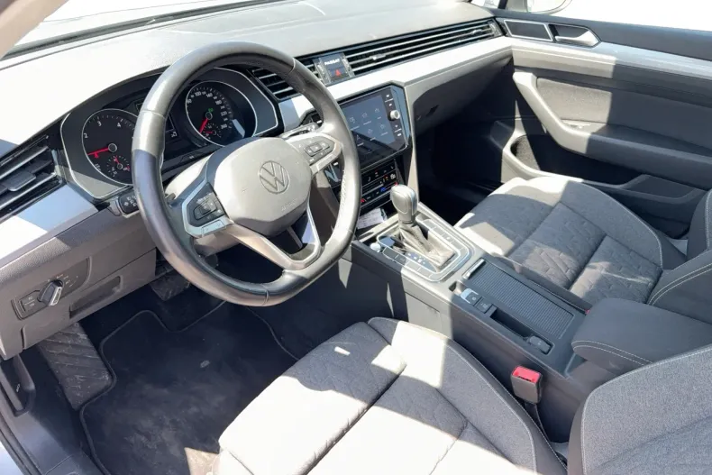 Volkswagen Passat din 2023 cu 125.720 km - oferta VOL219714 - foto 9