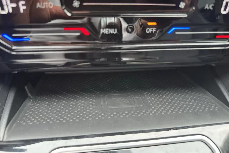 Volkswagen Passat din 2022 cu 86.756 km - oferta VOL219715 - foto 24