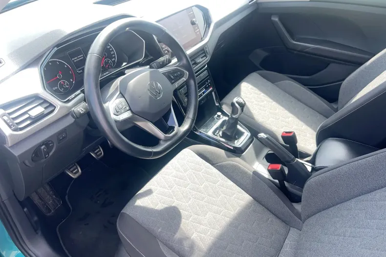 Volkswagen T-Cross din 2023 cu 11.915 km - oferta VOL219716 - foto 9