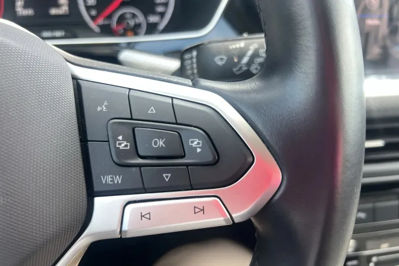 Volkswagen T-Cross din 2023 cu 11.915 km - oferta VOL219716 - foto 16