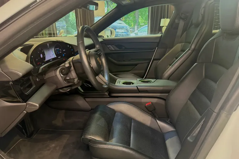 Porsche Taycan din 2023 cu 40.000 km - oferta POR219729 - foto 11