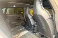 Porsche Taycan din 2023 cu 40.000 km - oferta POR219729 - foto 16