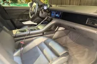 Porsche Taycan din 2023 cu 40.000 km - oferta POR219729 - foto 21