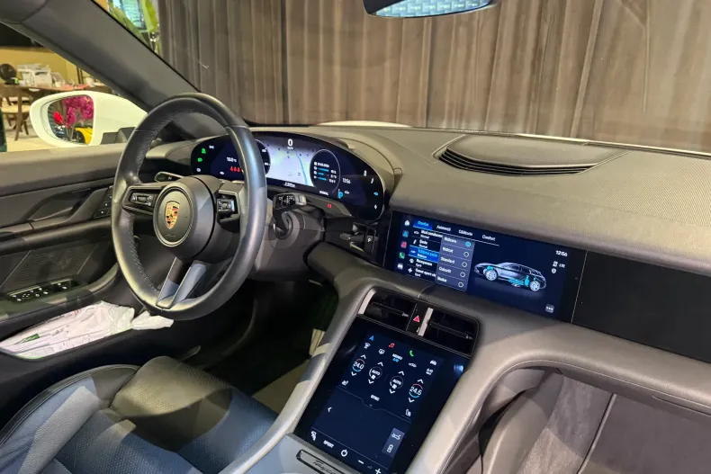 Porsche Taycan din 2023 cu 40.000 km - oferta POR219729 - foto 23