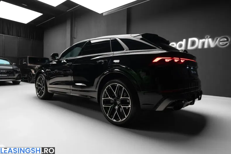 Audi RSQ8 din 2026 cu 39 km - oferta AUD219735 - foto 8