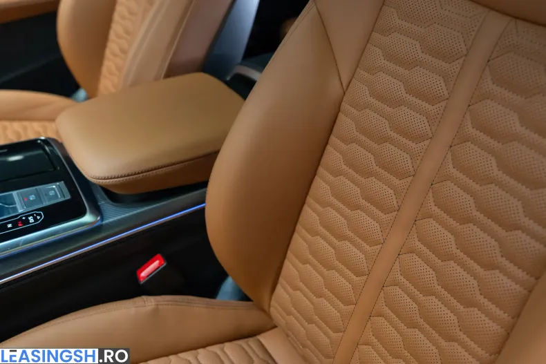 Audi RSQ8 din 2026 cu 39 km - oferta AUD219735 - foto 26