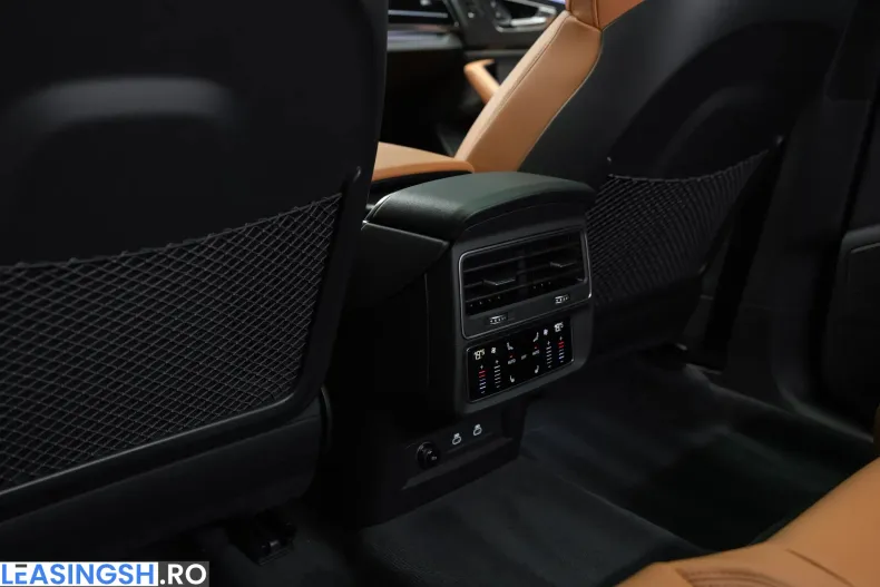Audi RSQ8 din 2026 cu 39 km - oferta AUD219735 - foto 29