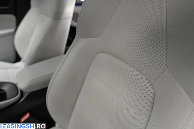Porsche Macan din 2025 cu 13.500 km - oferta POR219737 - foto 28