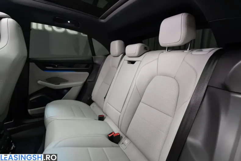 Porsche Macan din 2025 cu 13.500 km - oferta POR219737 - foto 31