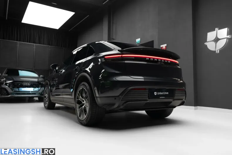 Porsche Macan din 2025 cu 13.500 km - oferta POR219737 - foto 40