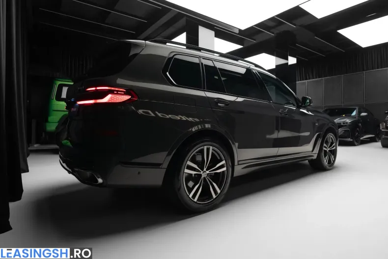 BMW X7 (Seria X) din 2025 cu 18.830 km - oferta BMW219738 - foto 9