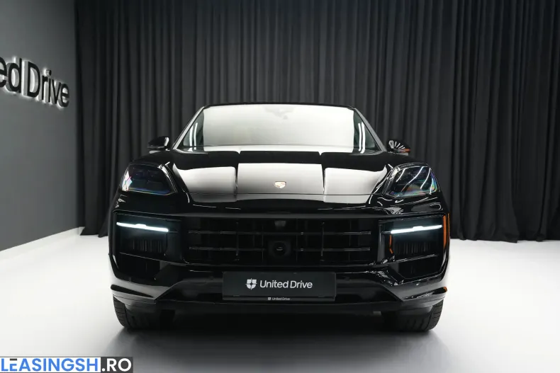 Porsche Cayenne din 2023 cu 13.811 km - oferta POR219751 - foto 2