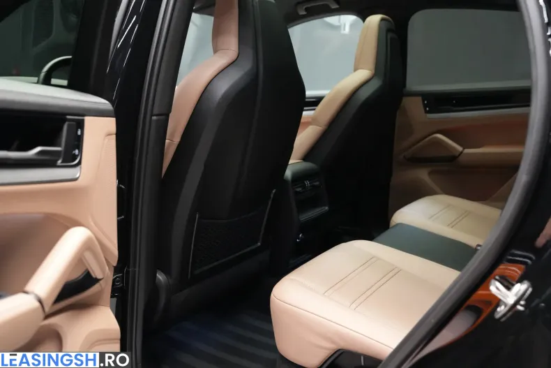 Porsche Cayenne din 2023 cu 13.811 km - oferta POR219751 - foto 16