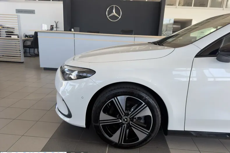 Mercedes-Benz CLA 350 (Clasa CLA) din 2025 cu 1.900 km - oferta MER219755 - foto 3