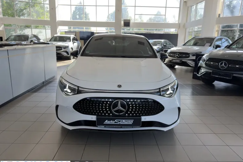 Mercedes-Benz CLA 350 (Clasa CLA) din 2025 cu 1.900 km - oferta MER219755 - foto 4