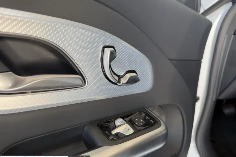 Mercedes-Benz CLA 350 (Clasa CLA) din 2025 cu 1.900 km - oferta MER219755 - foto 13