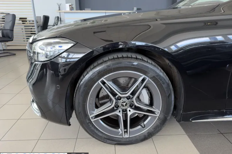 Mercedes-Benz S (Clasa S) din 2025 cu 18.800 km - oferta MER219757 - foto 3
