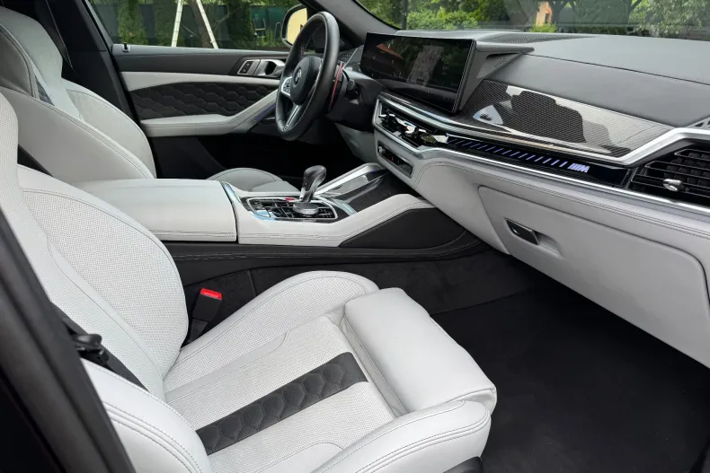 BMW X6 (Seria X) din 2024 cu 9.800 km - oferta BMW219759 - foto 10