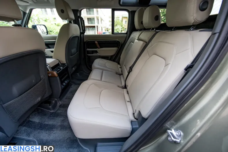 Land Rover Defender din 2022 cu 31.700 km - oferta LAN219761 - foto 28