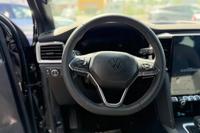 Volkswagen Amarok din 2026 cu 3 km - oferta VOL219765 - foto 4