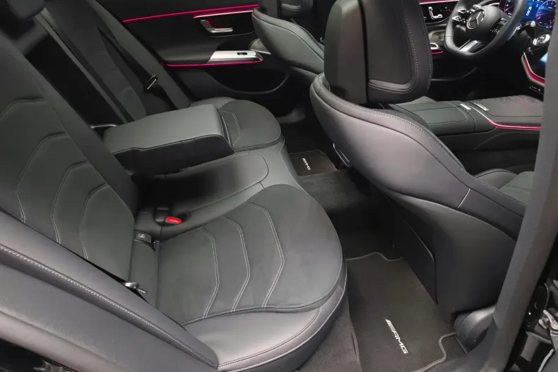 Mercedes-Benz E (Clasa E) din 2025 cu 15.980 km - oferta MER219773 - foto 15