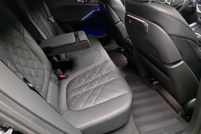 BMW X6 (Seria X) din 2024 cu 30.800 km - oferta BMW219774 - foto 31