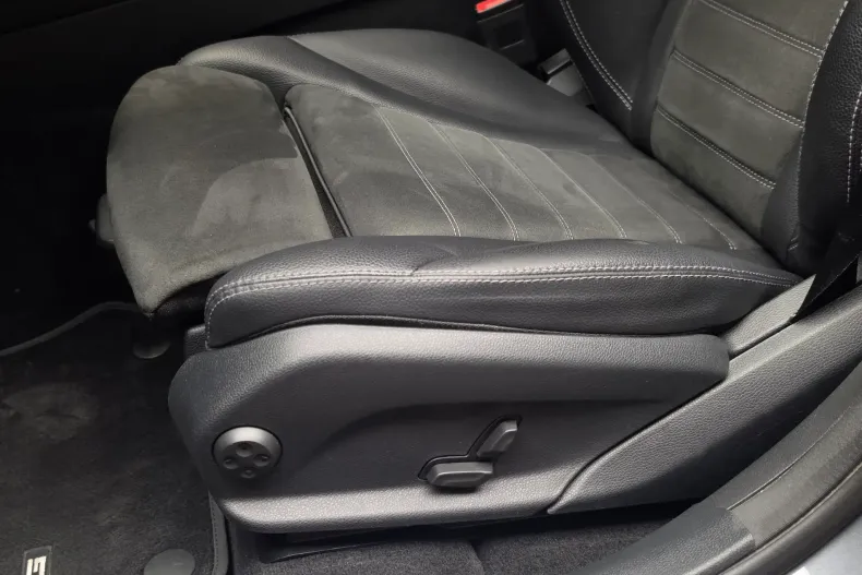 Mercedes-Benz GLC (Clasa GLC) din 2020 cu 176.200 km - oferta MER219776 - foto 20