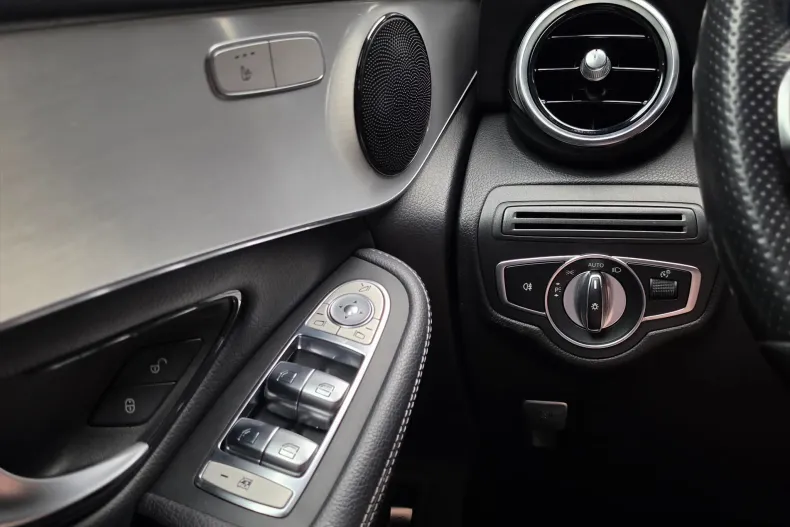 Mercedes-Benz GLC (Clasa GLC) din 2020 cu 176.200 km - oferta MER219776 - foto 22