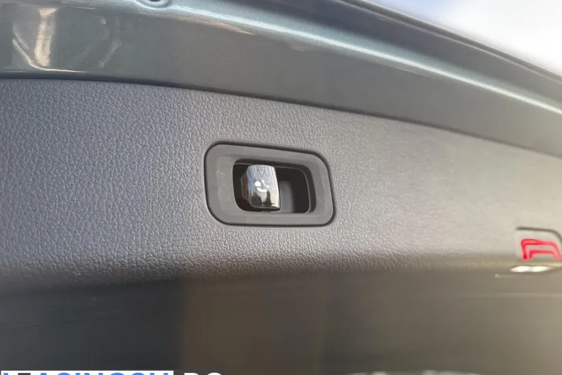 Mercedes-Benz GLC (Clasa GLC) din 2024 cu 24.074 km - oferta MER219779 - foto 19