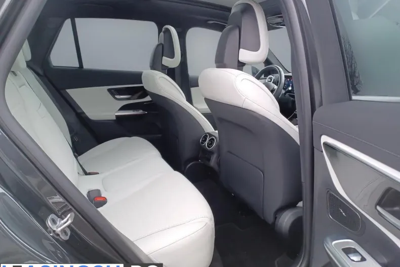 Mercedes-Benz GLC (Clasa GLC) din 2024 cu 10.327 km - oferta MER219782 - foto 14