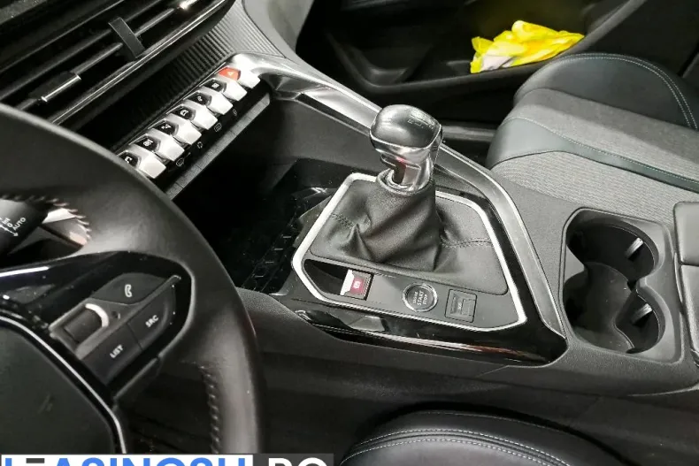 Peugeot 3008 din 2022 cu 155.378 km - oferta PEU219789 - foto 6