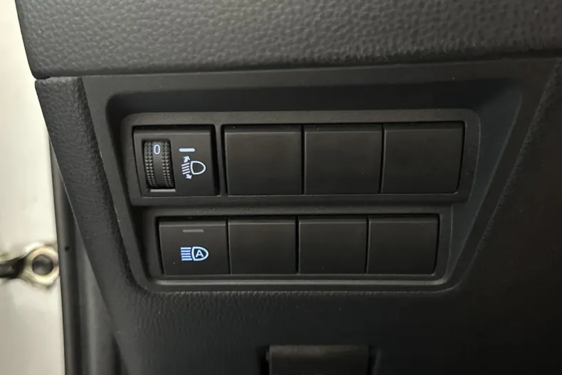 Toyota Yaris din 2022 cu 65.246 km - oferta TOY219800 - foto 15