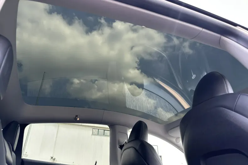 Tesla Model Y din 2023 cu 79.804 km - oferta TES219807 - foto 22