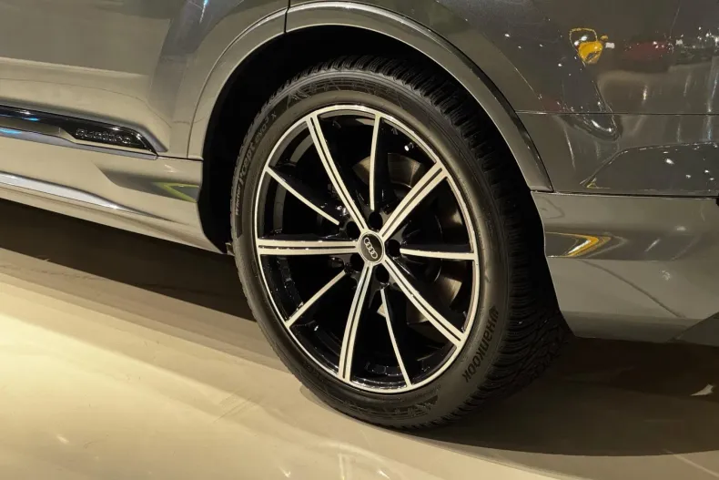 Audi SQ7 din 2023 cu 81.700 km - oferta AUD219808 - foto 6