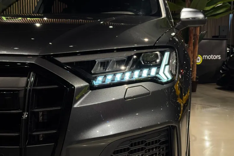 Audi SQ7 din 2023 cu 81.700 km - oferta AUD219808 - foto 10