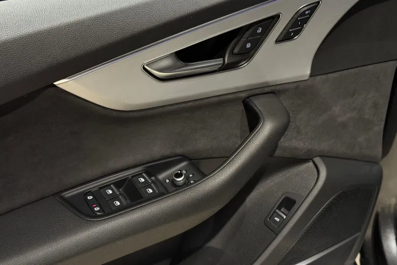 Audi SQ7 din 2023 cu 81.700 km - oferta AUD219808 - foto 29