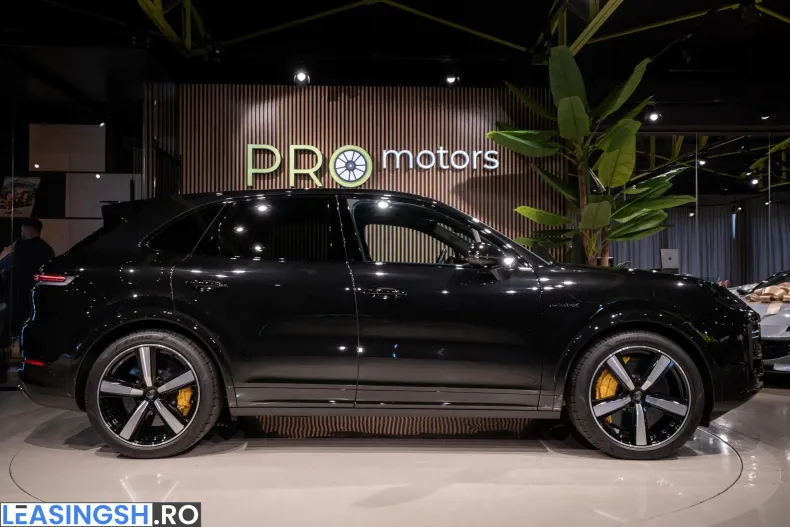 Porsche Cayenne din 2024 cu 8.500 km - oferta POR219811 - foto 2
