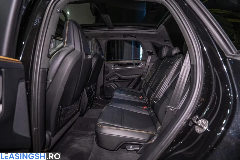 Porsche Cayenne din 2024 cu 8.500 km - oferta POR219811 - foto 38