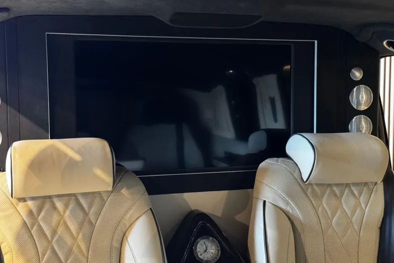 Mercedes-Benz V (Clasa V) din 2021 cu 44.500 km - oferta MER219812 - foto 19