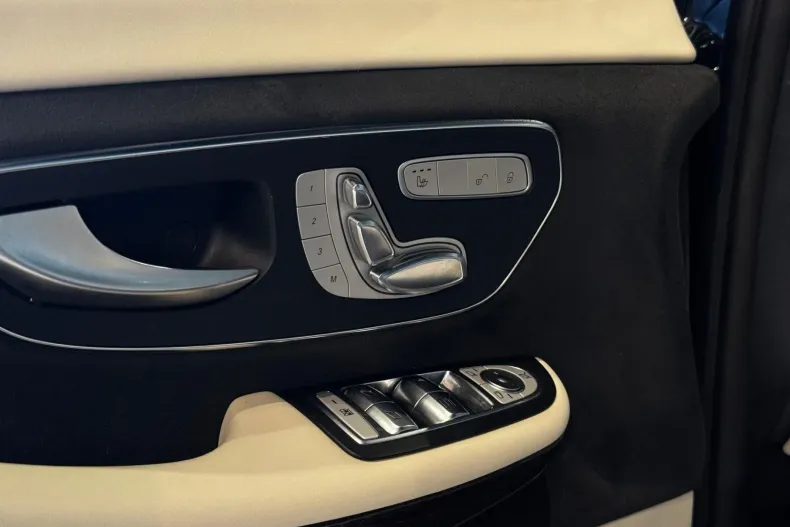 Mercedes-Benz V (Clasa V) din 2021 cu 44.500 km - oferta MER219812 - foto 30