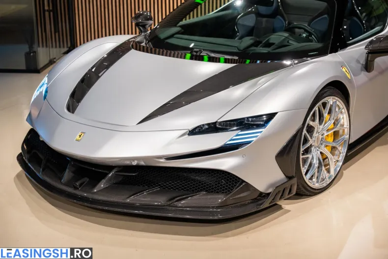 Ferrari SF90 Stradale din 2022 cu 4.400 km - oferta FER219818 - foto 3
